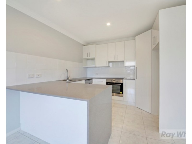 17A Mewburn Drive, Goulburn NSW 2580