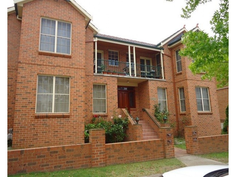 4/22 Church Street, Goulburn NSW 2580