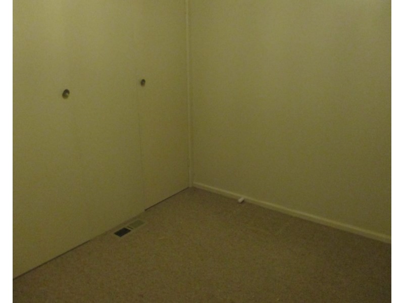 4 Davies Crescent, Goulburn NSW 2580