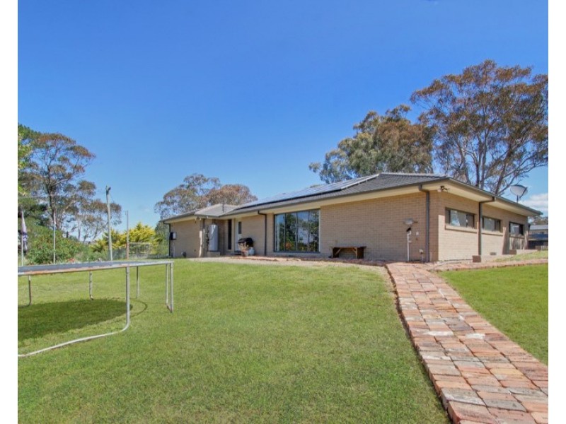 17 Saxby Lane West, Gunning NSW 2581