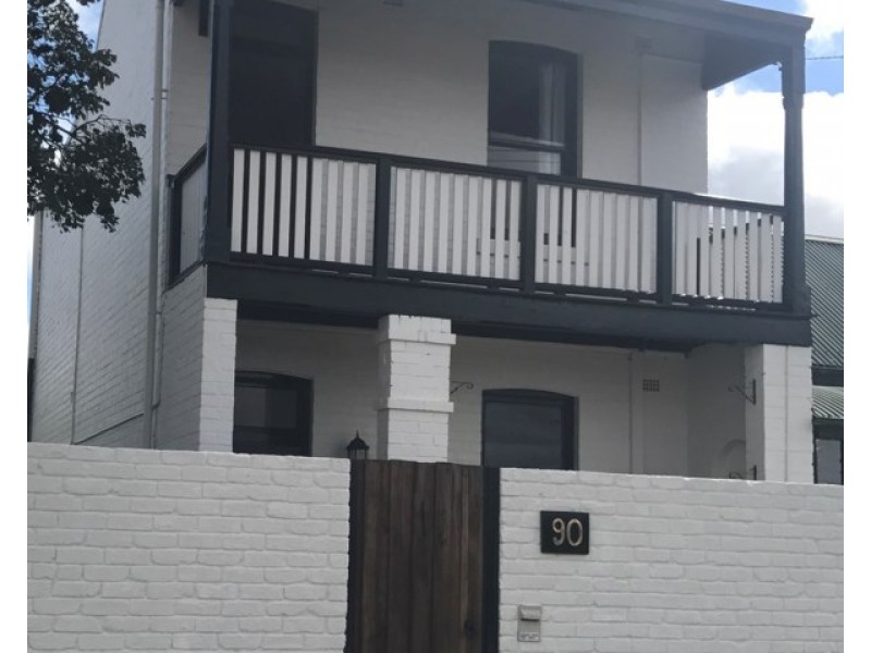 90 Lagoon Street, Goulburn NSW 2580