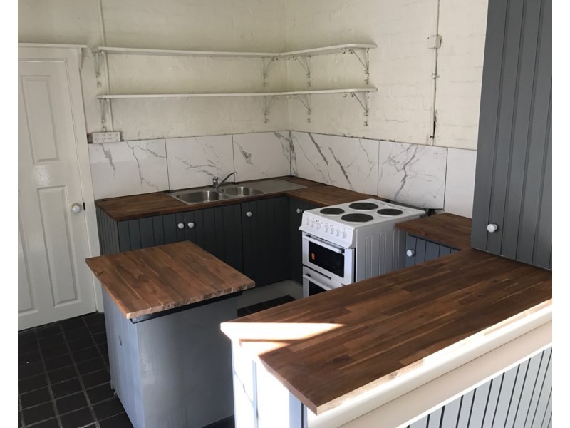 90 Lagoon Street, Goulburn NSW 2580