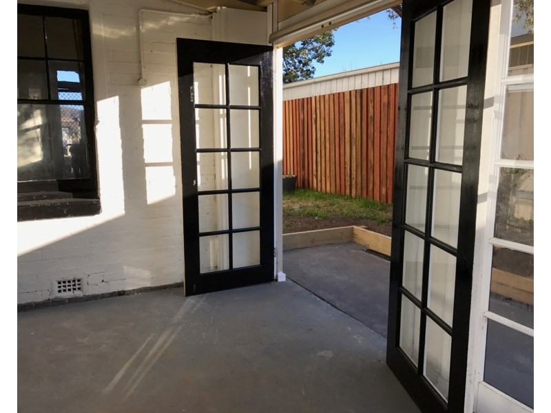 90 Lagoon Street, Goulburn NSW 2580