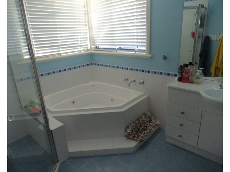 44 Ivy Lea Place, Goulburn NSW 2580