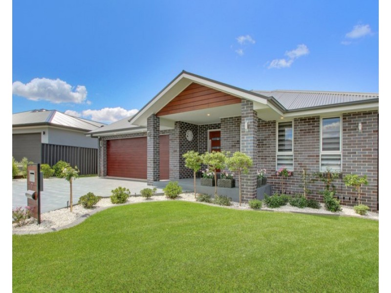 7 Redman Circuit, Goulburn NSW 2580