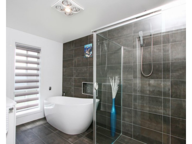 7 Redman Circuit, Goulburn NSW 2580