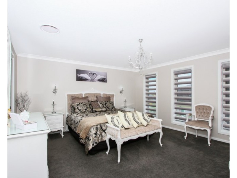 7 Redman Circuit, Goulburn NSW 2580