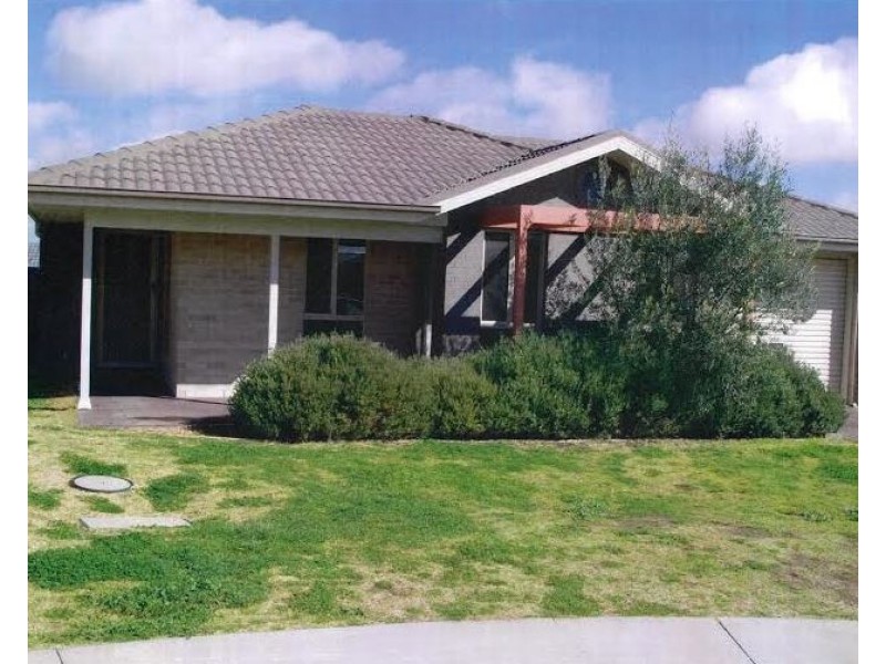 8 Spadacini Place, Goulburn NSW 2580