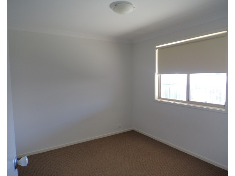 8 Spadacini Place, Goulburn NSW 2580