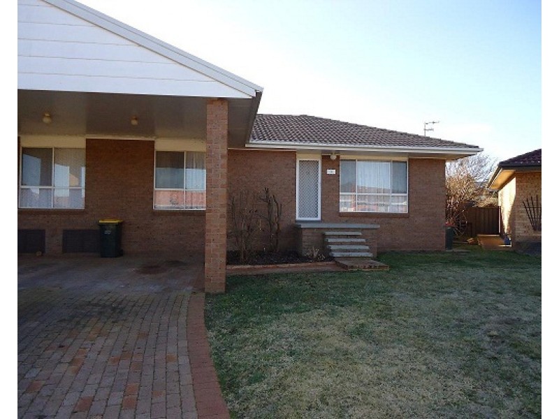 13 Parkside Place, Goulburn NSW 2580