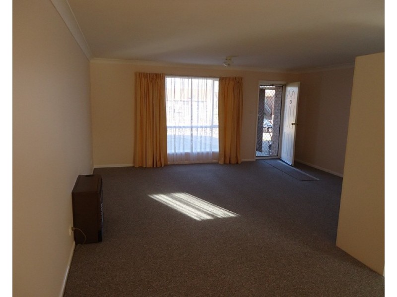 13 Parkside Place, Goulburn NSW 2580