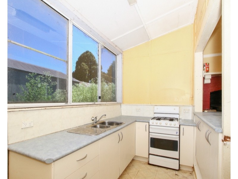 36 Orchard Street, Taralga NSW 2580