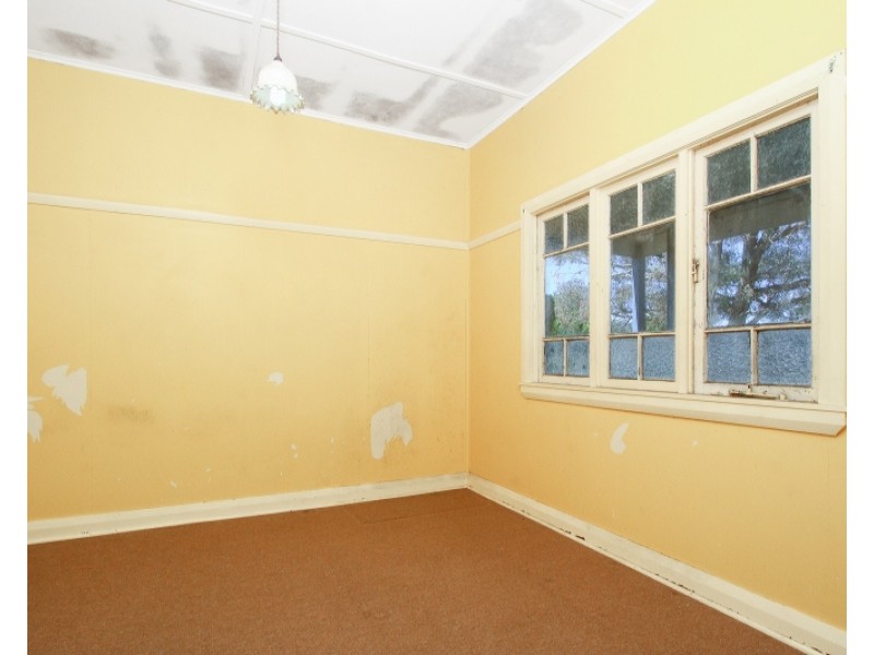 36 Orchard Street, Taralga NSW 2580