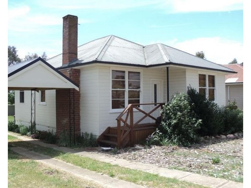 107 Finlay Road, Goulburn NSW 2580