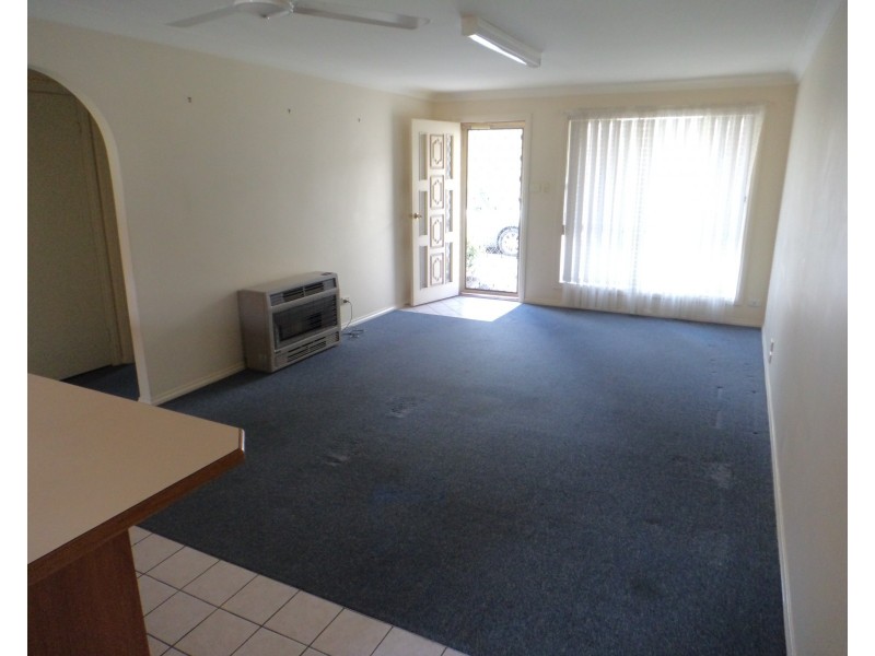 2/27 Union Street, Goulburn NSW 2580