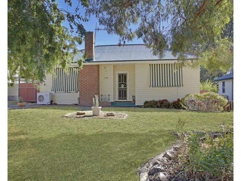 35 Wyatt Street, Goulburn NSW 2580