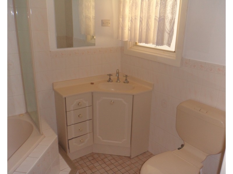 35 Wyatt Street, Goulburn NSW 2580