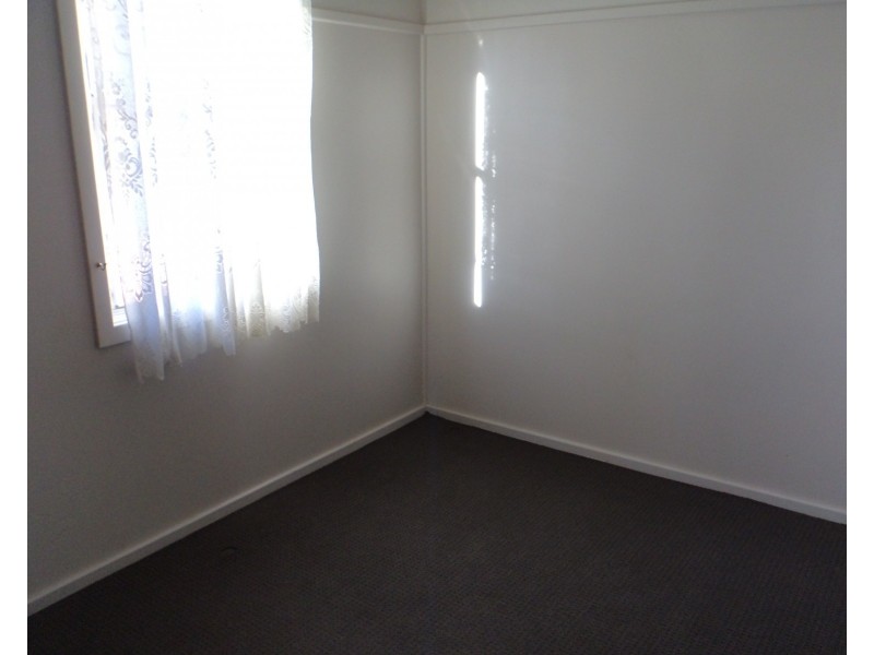 35 Wyatt Street, Goulburn NSW 2580