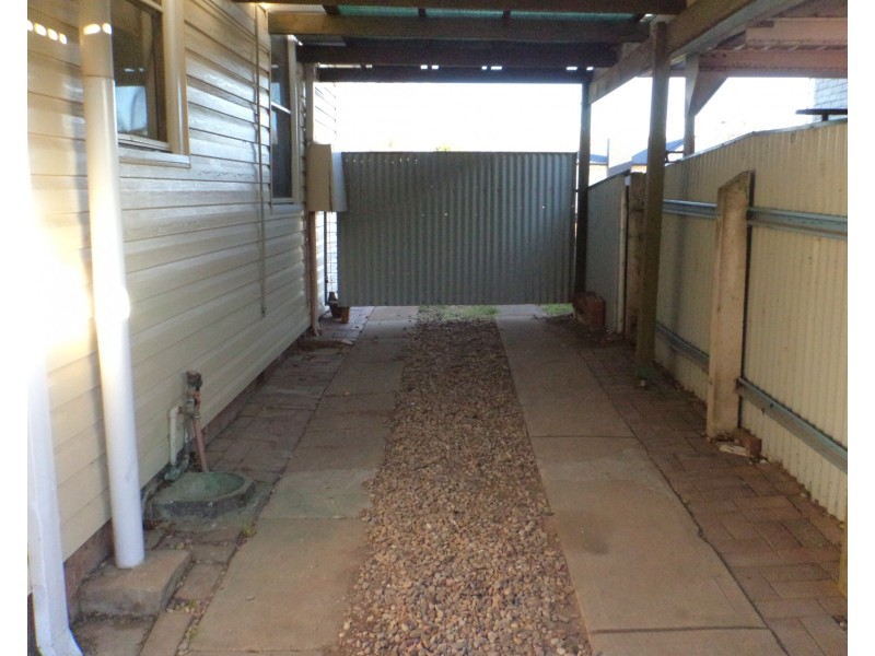 35 Wyatt Street, Goulburn NSW 2580