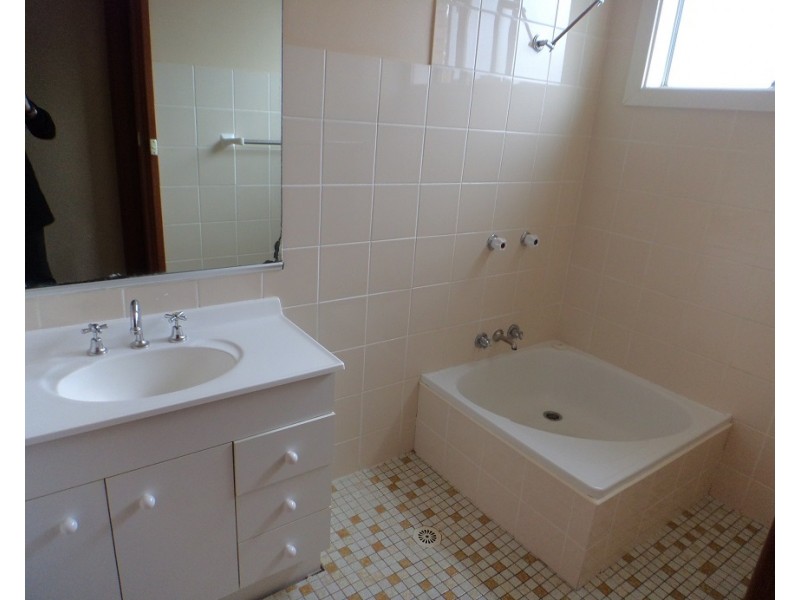 1A May Street, Goulburn NSW 2580