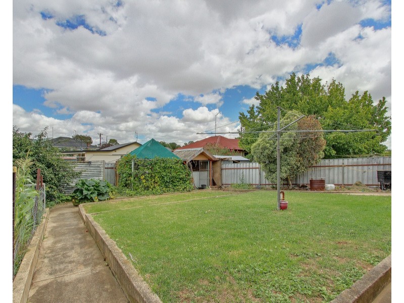 4 Hollis Avenue, Goulburn NSW 2580