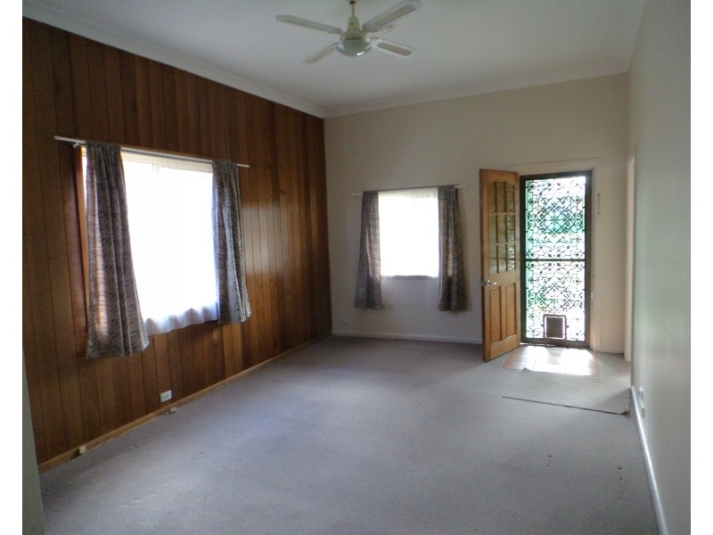 120 Addison Street, Goulburn NSW 2580