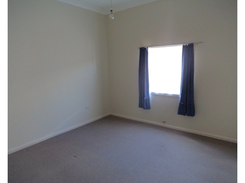 120 Addison Street, Goulburn NSW 2580