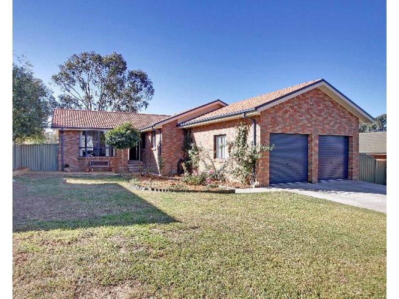 52 Ivy Lea Place, Goulburn NSW 2580