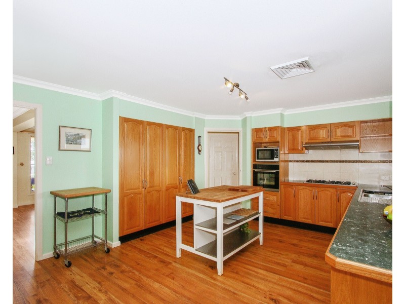 24 Melliodora Drive, Goulburn NSW 2580