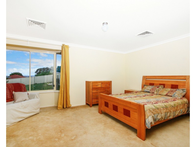 24 Melliodora Drive, Goulburn NSW 2580