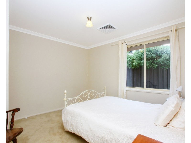 24 Melliodora Drive, Goulburn NSW 2580