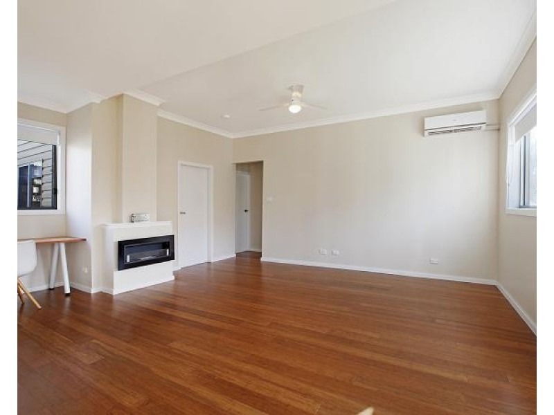 16 Opal Street, Goulburn NSW 2580