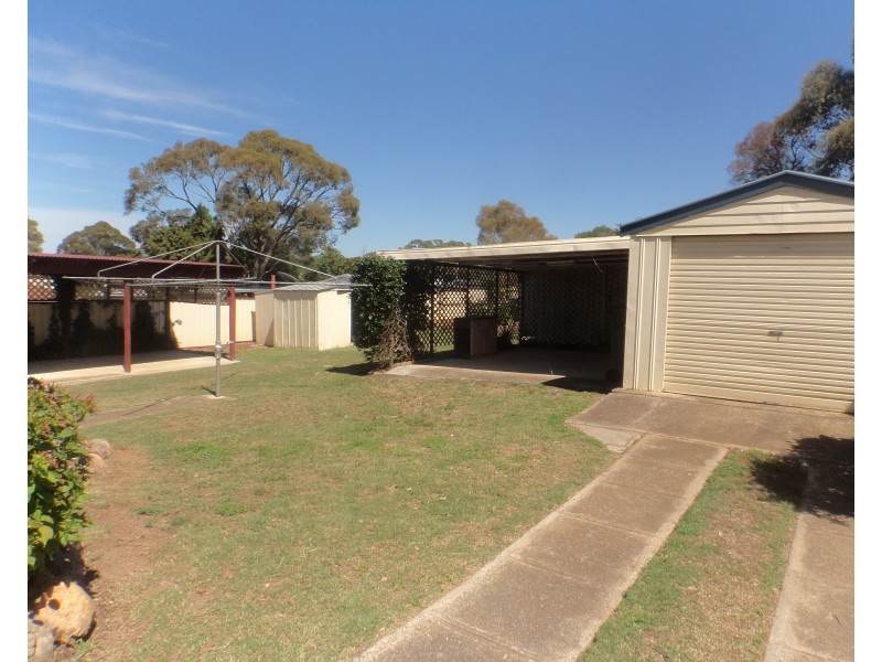 4 Kings Way, Goulburn NSW 2580