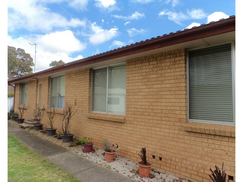 2/60 Faithfull Street, Goulburn NSW 2580