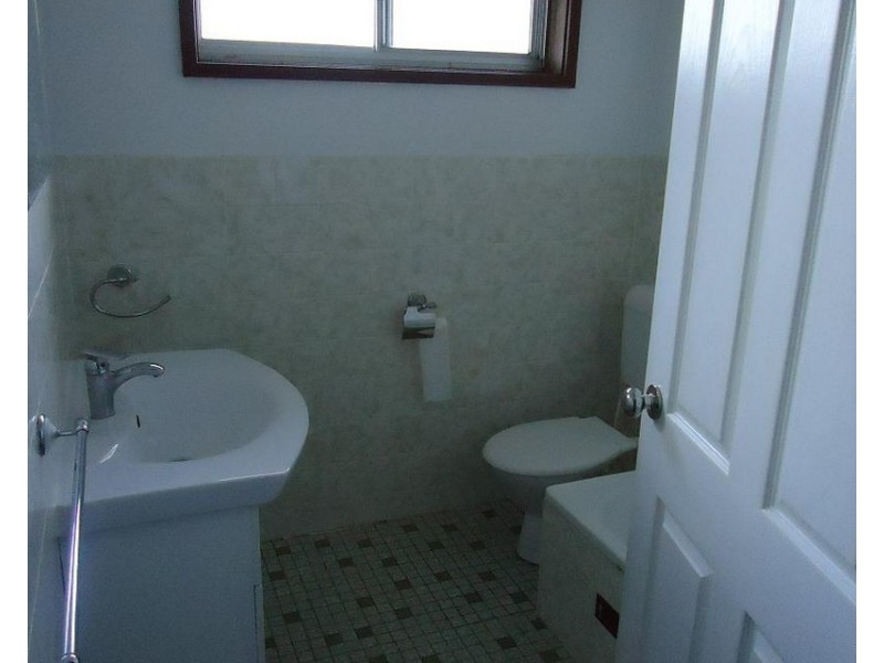 2/60 Faithfull Street, Goulburn NSW 2580