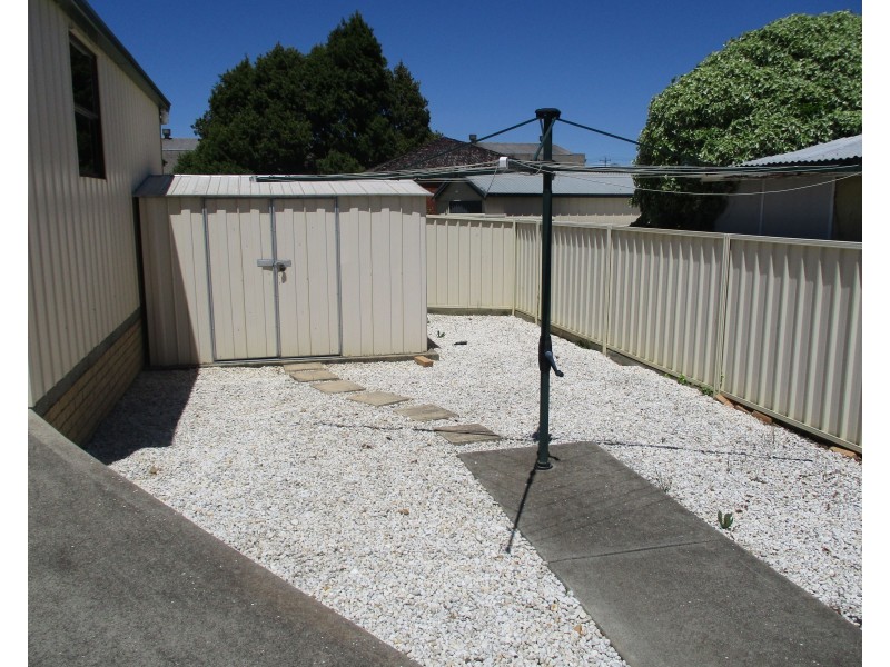 4 Davies Crescent, Goulburn NSW 2580