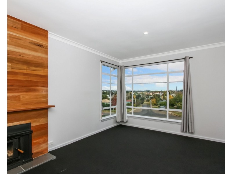 1 Carr Street, Crookwell NSW 2583