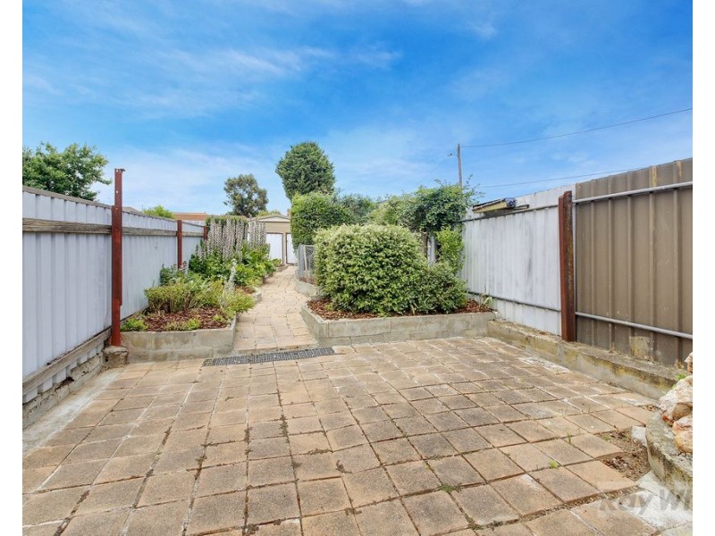 102 Clifford Street, Goulburn NSW 2580