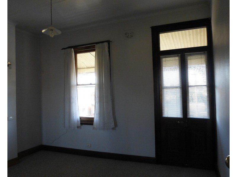 102 Clifford Street, Goulburn NSW 2580
