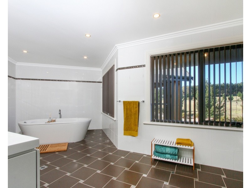 16 Waterview Road, Goulburn NSW 2580