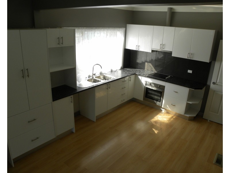 24 Kenmore Street, Goulburn NSW 2580