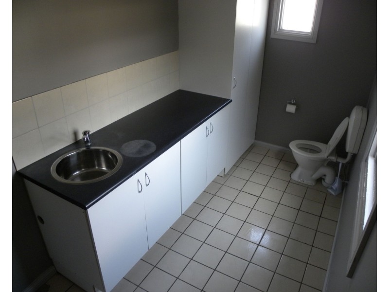 24 Kenmore Street, Goulburn NSW 2580