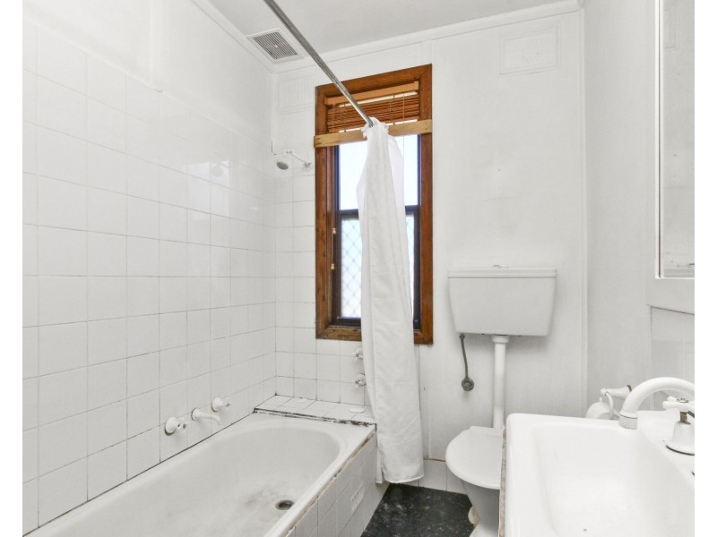 5 Davies Crescent, Goulburn NSW 2580