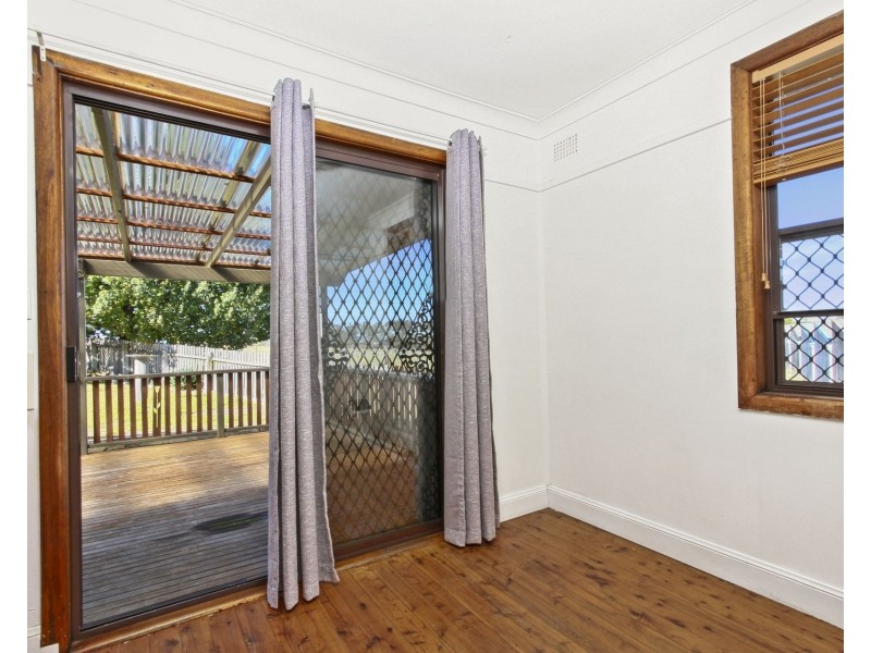 5 Davies Crescent, Goulburn NSW 2580