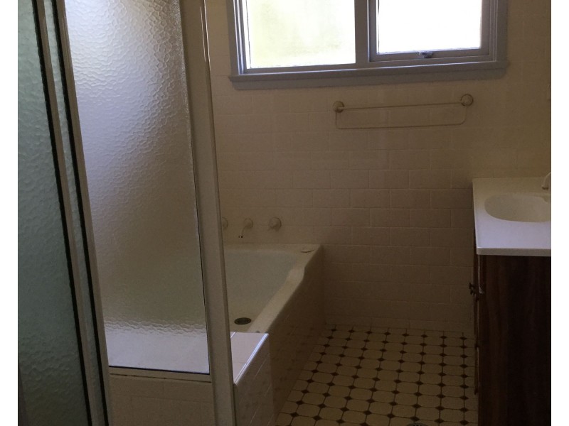 20 Cathcart Street, Goulburn NSW 2580