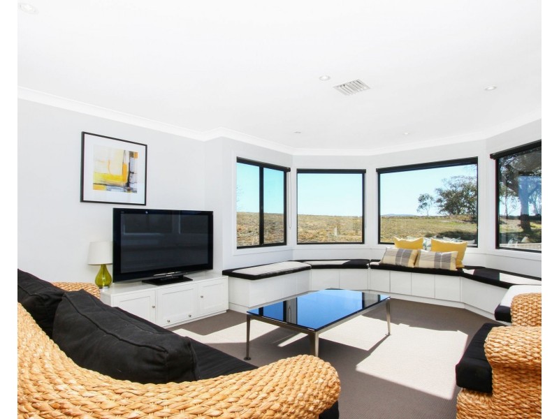 15 Angela Place, Goulburn NSW 2580