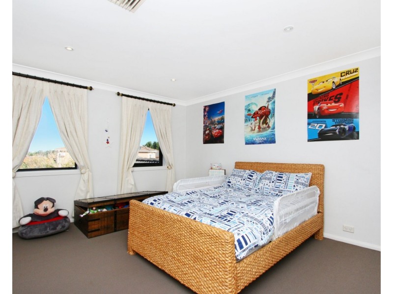 15 Angela Place, Goulburn NSW 2580