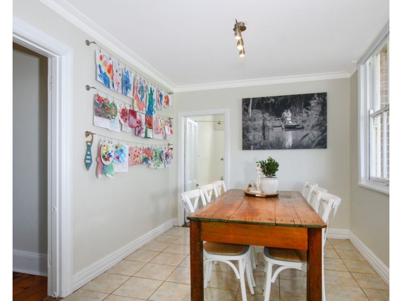 13 Victoria Parade, Goulburn NSW 2580