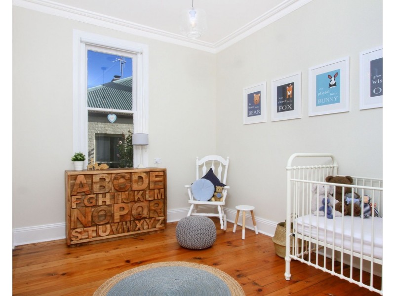 13 Victoria Parade, Goulburn NSW 2580