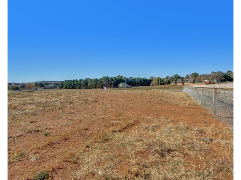 90 Sanctuary Drive, Goulburn NSW 2580